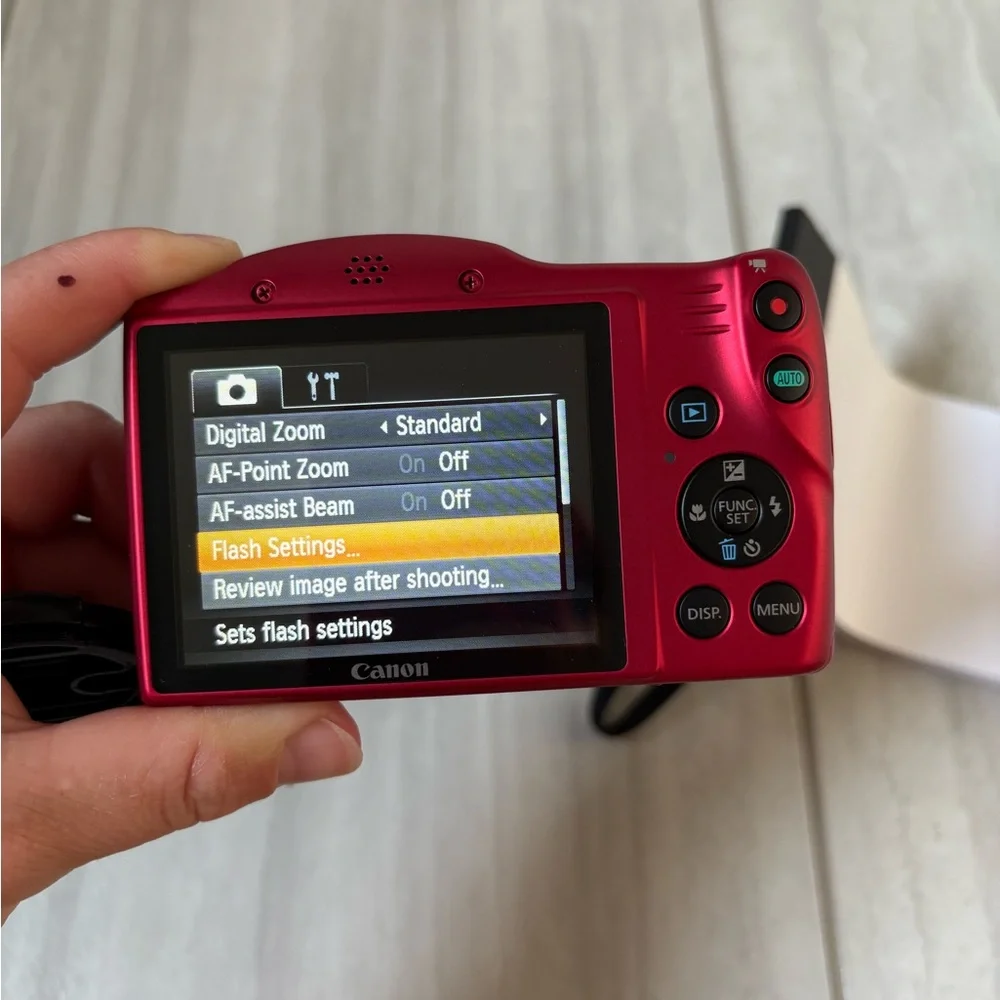 Canon PowerShot Sx400IS in red